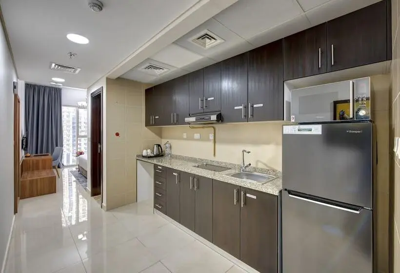 استودیوی استاندارد, Royal Regency Suites Marina