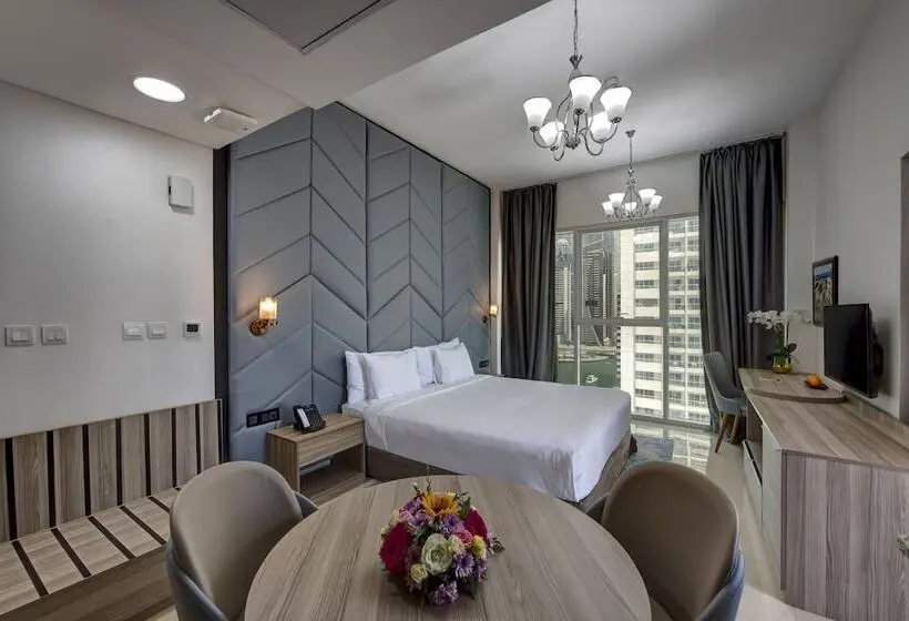 استودیوی پریمیوم, Royal Regency Suites Marina