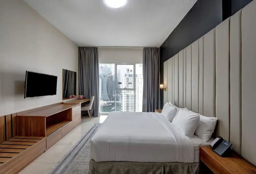 استودیوی پریمیوم, Royal Regency Suites Marina