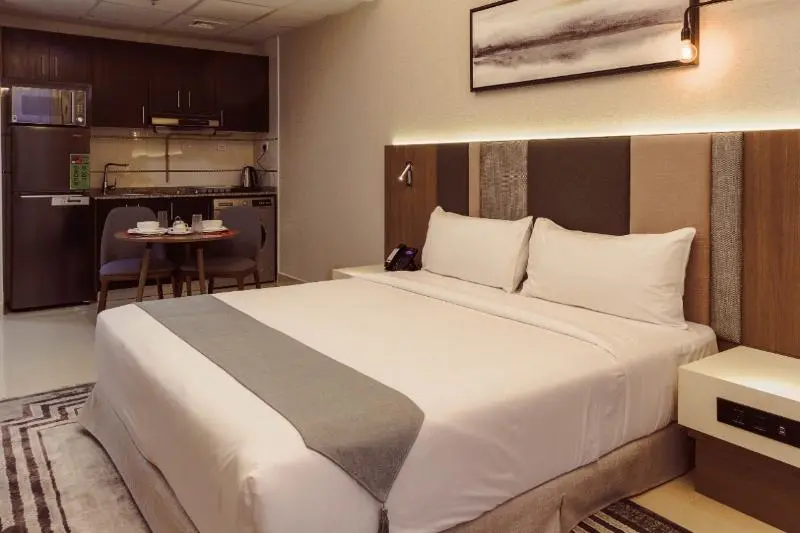 استودیوی استاندارد, Royal Regency Suites Marina
