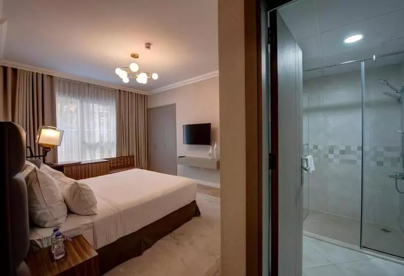 آپارتمان 1 خوابه با تراس, Royal Regency Suites Marina