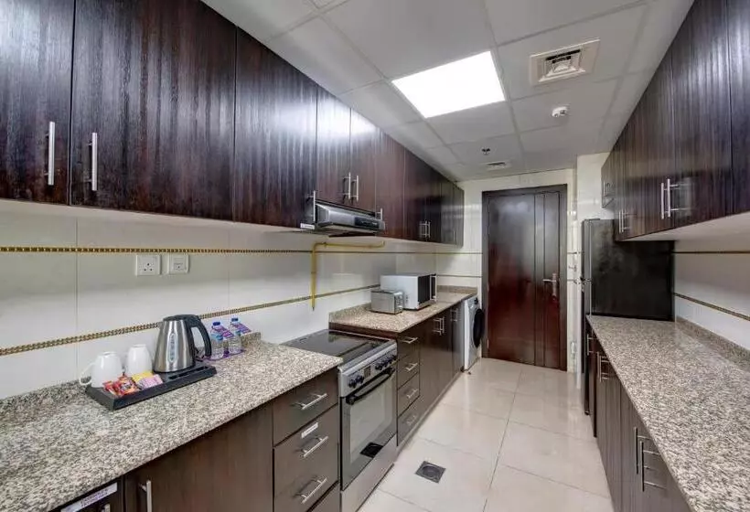 آپارتمان لوکس 2 خوابه, Royal Regency Suites Marina