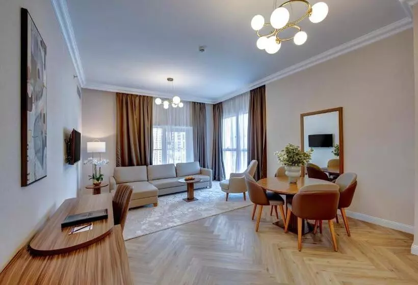 2 Bedroom Premium Apartment with Views, Royal Regency Suites Marina