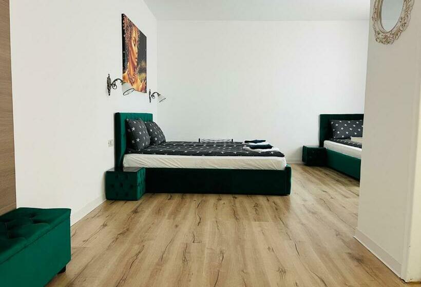 스탠다드 트리플 룸, Pensiunea Queen