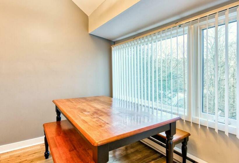 דירת שלושה חדרים, Briarcliff A 03