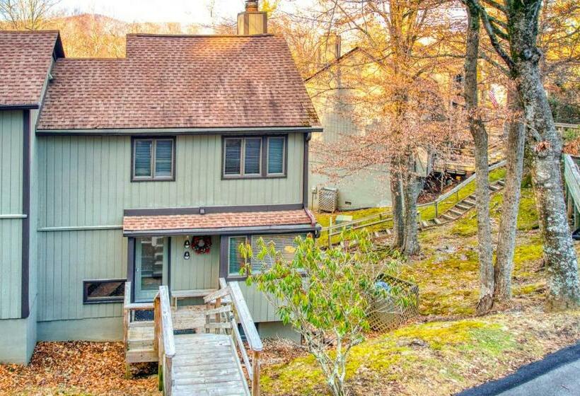 דירת שלושה חדרים, Briarcliff A 03