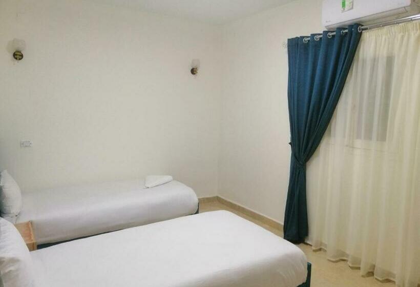 اتاق لوکس یک تخته, Anubis Kingdom Pyramids View