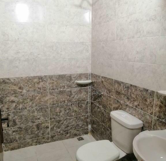 اتاق لوکس یک تخته, Anubis Kingdom Pyramids View