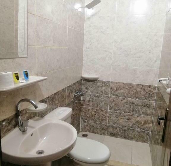 اتاق استاندارد یک نفره, Anubis Kingdom Pyramids View