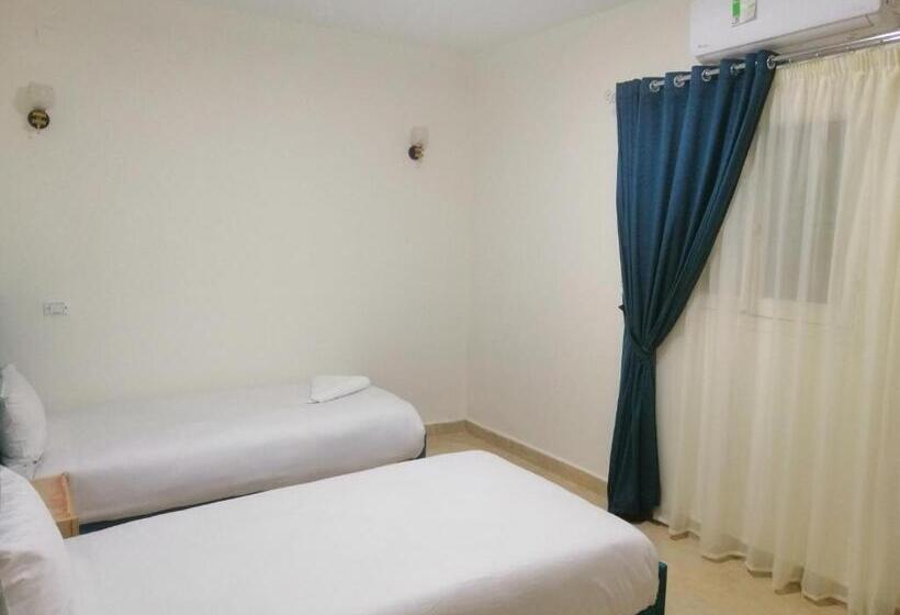 اتاق استاندارد با سرویس بهداشتی مشترک, Anubis Kingdom Pyramids View