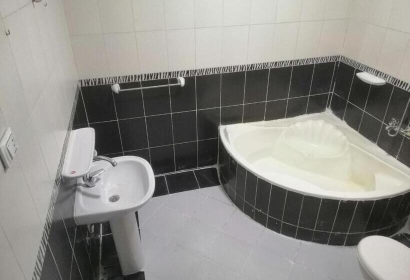 سوییت خانوادگی, Anubis Kingdom Pyramids View