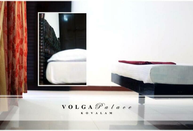 이코노미 룸, Volga Palace