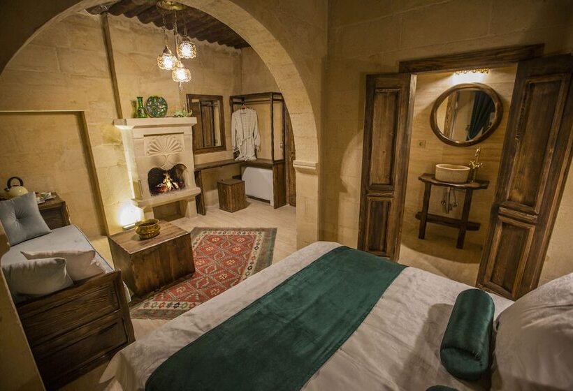 اتاق لوکس, Mak S Cave House