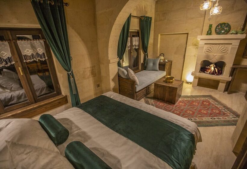 اتاق لوکس, Mak S Cave House