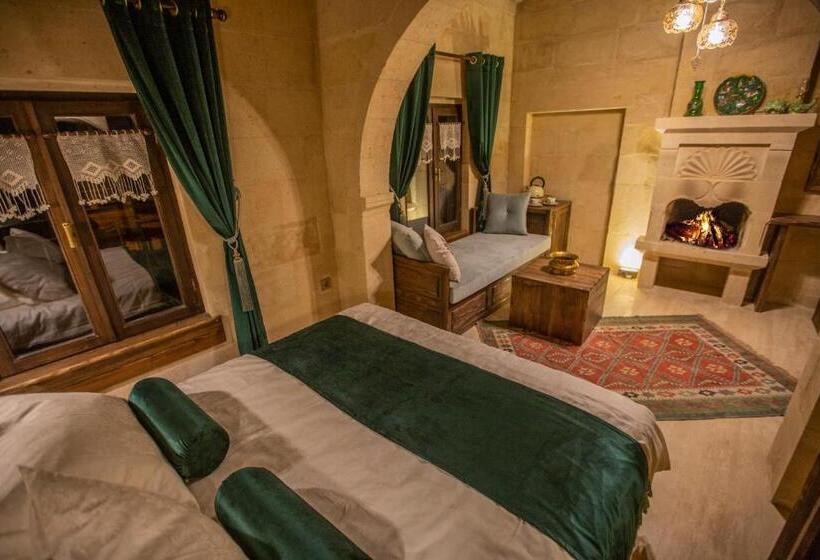 اتاق لوکس, Mak S Cave House