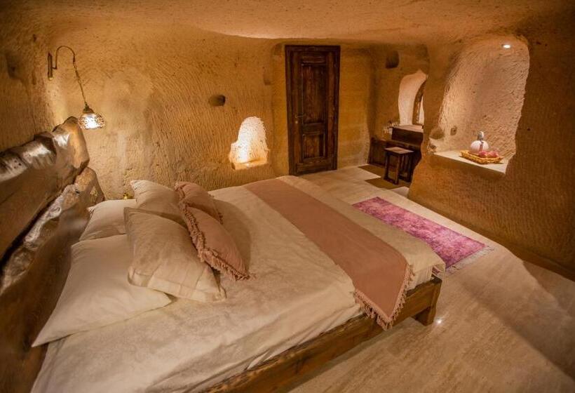 اتاق لوکس با تخت بزرگ, Mak S Cave House
