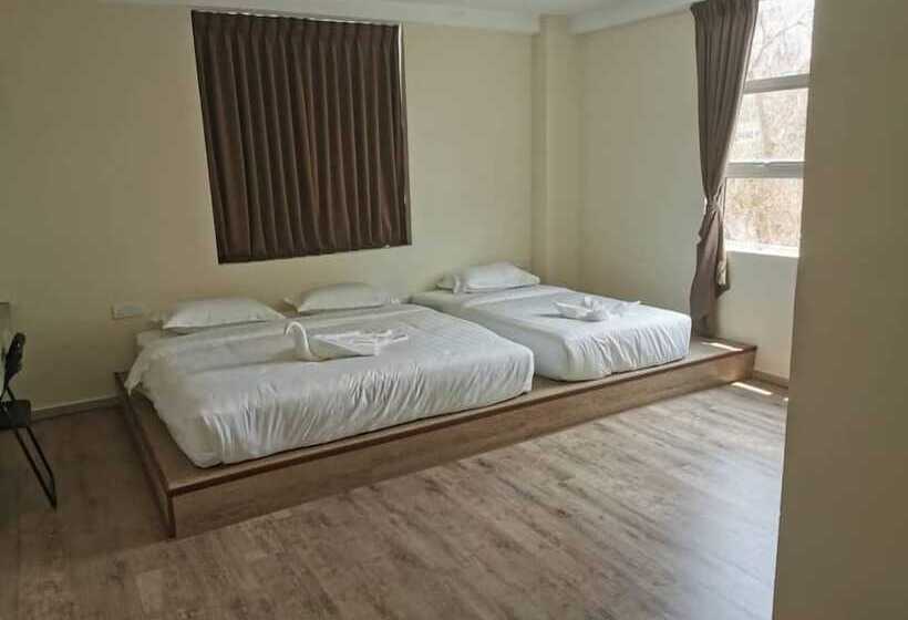 Семейный Номер, Mass Hotel Mentakab