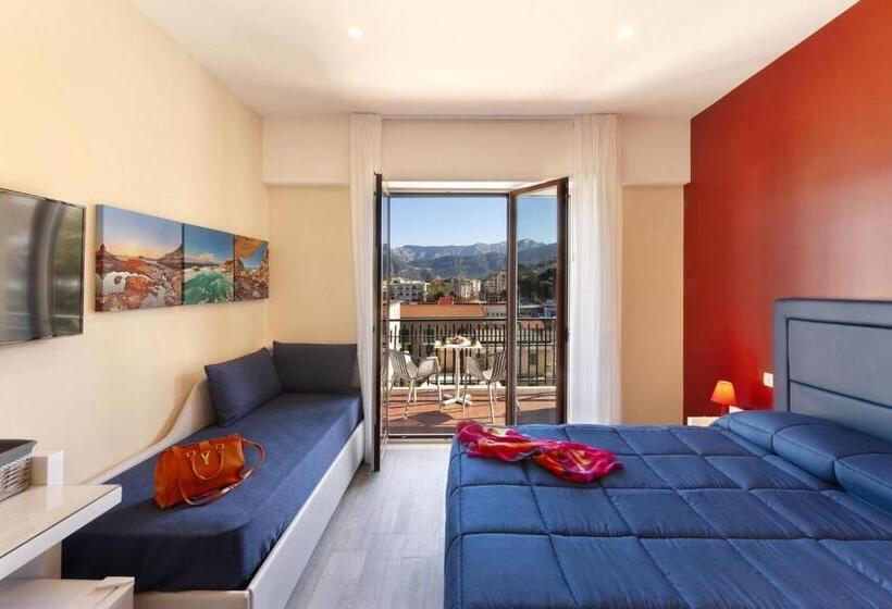 バルコニー付きデラックスルーム, Parco Tasso Guest House