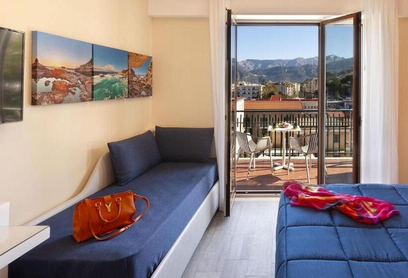 バルコニー付きデラックスルーム, Parco Tasso Guest House