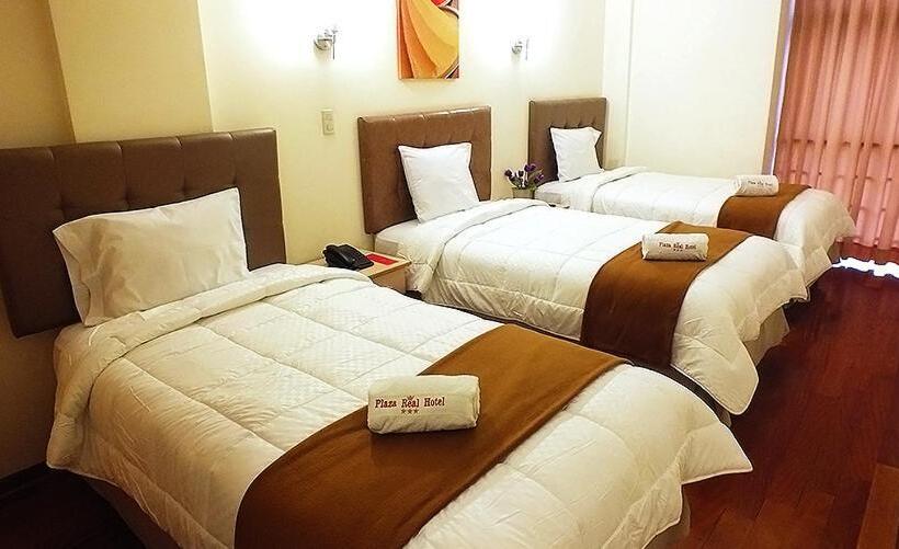 标准三人间, Plaza Real