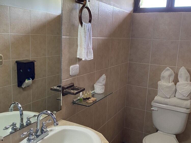 اتاق استاندارد با تخت بزرگ, Utz Tzaba