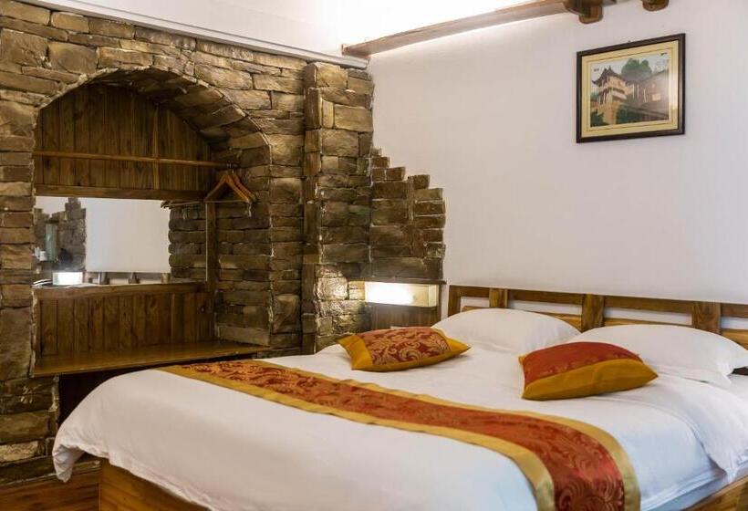 غرفة قياسية مطلة على الجبل, Destination Youth Hostel