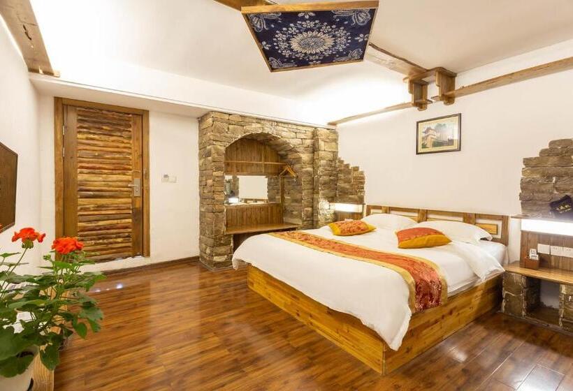 Номер Стандарт Вид на Горы, Destination Youth Hostel