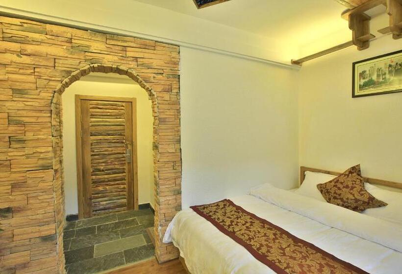 غرفة قياسية مزوَّدة بشُرفة, Destination Youth Hostel