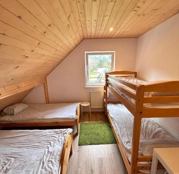 חדר סטנדרט לארבעה, Pokoje Nad Przełomem Dunajca   Wietrznice   Rivent Sport