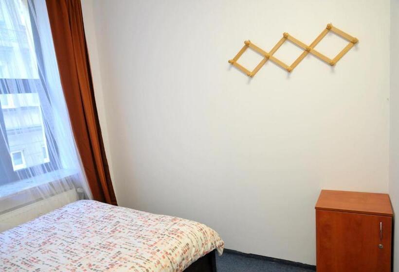 اتاق عادی, Erasmus Rooms Genius