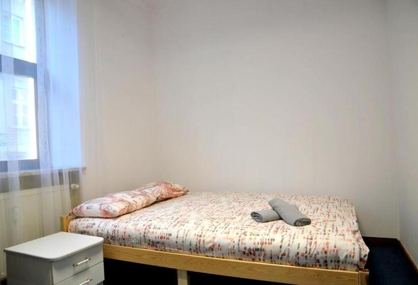 اتاق عادی, Erasmus Rooms Genius