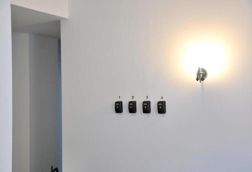 اتاق عادی, Erasmus Rooms Genius