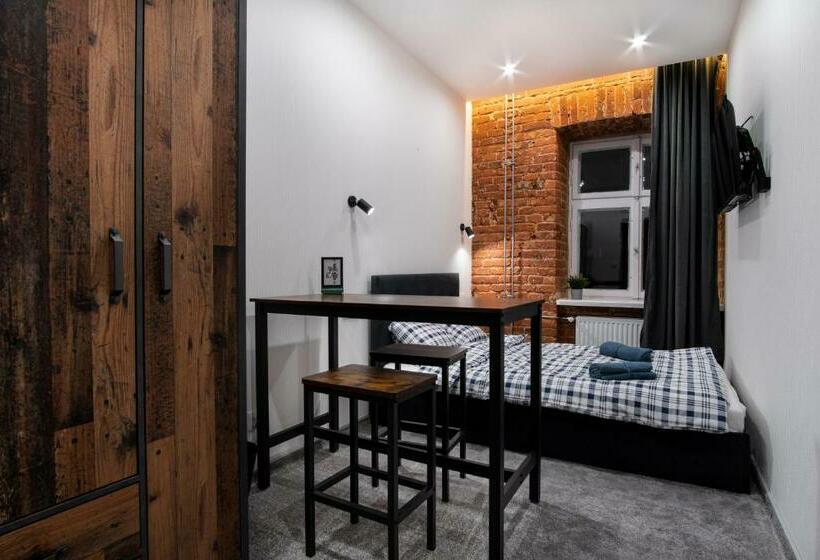 اتاق استاندارد با سرویس بهداشتی مشترک, Dream Aparts  Piotrkowska 56