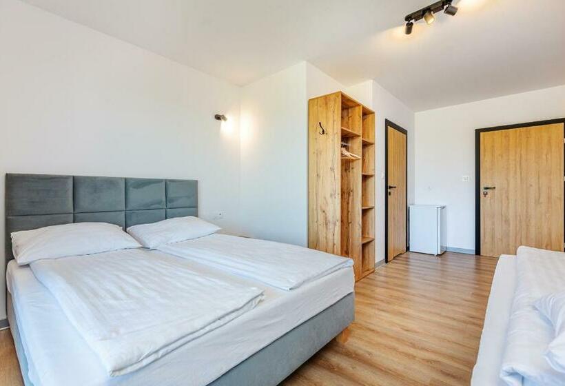 اتاق استاندارد, D.w.sunset