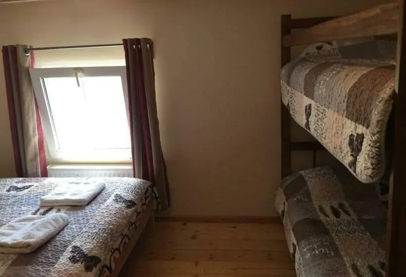 スタンダード４人部屋, Czarkowice Młyn