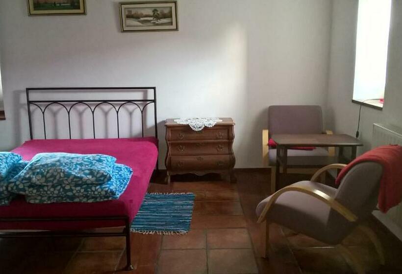 חדר סטנדרט לארבעה, Jabłkowo Na Skraju Puszczy Boreckiej śniadania W Cenie