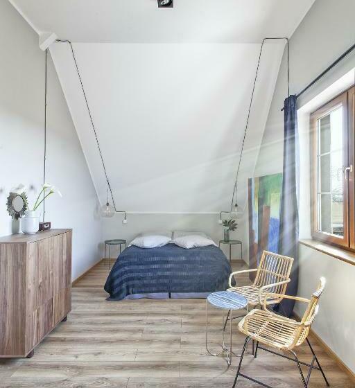 غرفة قياسية, Rusiborek Dom