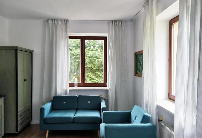 Номер Стандарт Трехместный, Ohotelik Pensjonat W Poniatowej