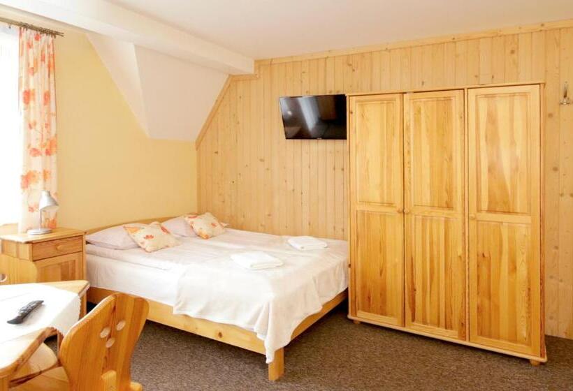 Quarto Familiar, Pokoje Gościnne Staszelówka
