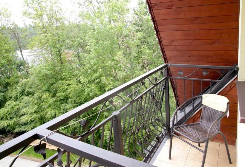 Номер Стандарт с Балконом, Pokoje Gościnne Staszelówka