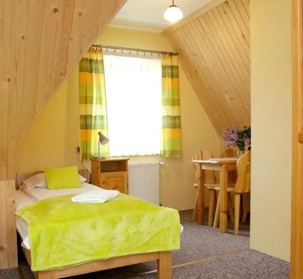 ファミリールーム, Pokoje Gościnne Staszelówka