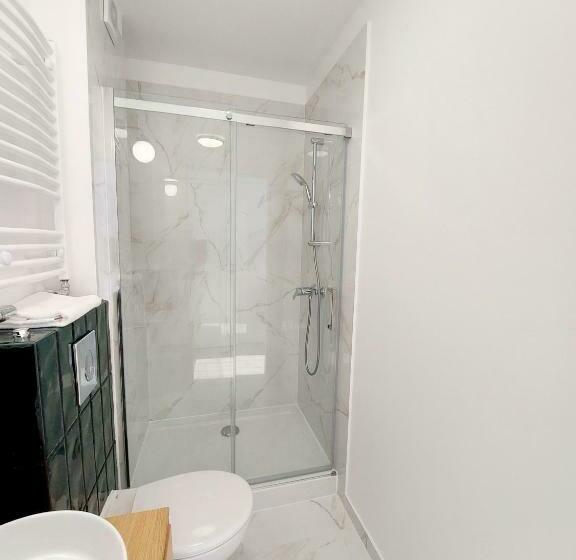 スタンダードルーム, Willa Aniela