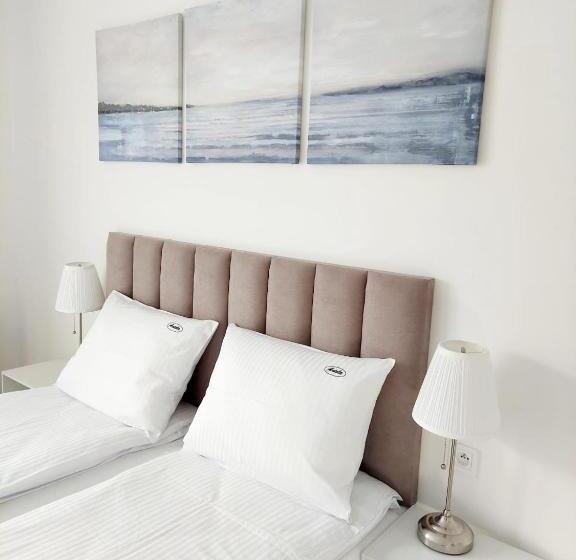 Quarto Deluxe com Sacada, Willa Aniela
