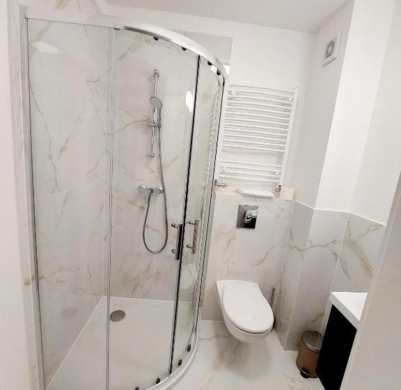 デラックスルーム, Willa Aniela