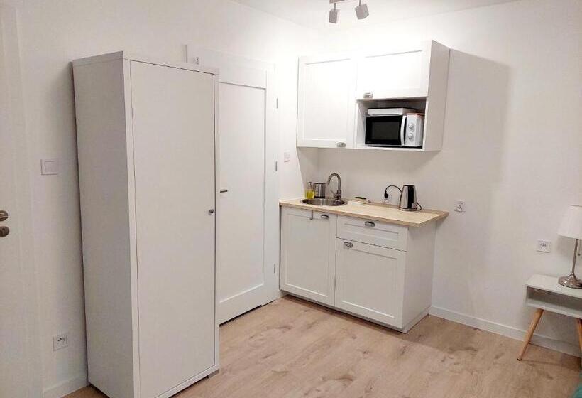 デラックスルーム, Willa Aniela