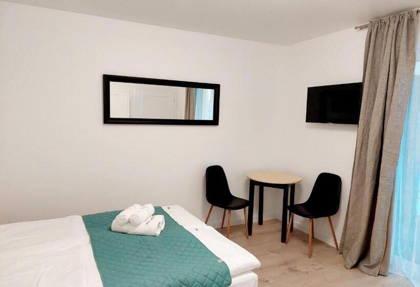 Quarto Deluxe, Willa Aniela