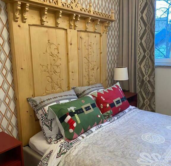 جناح ديلوكس, Willa Monte