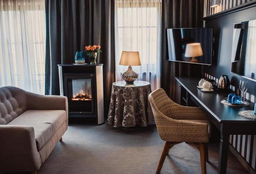 Номер Deluxe с Балконом, żabi Dwór   Hotel   Restauracja   Spa