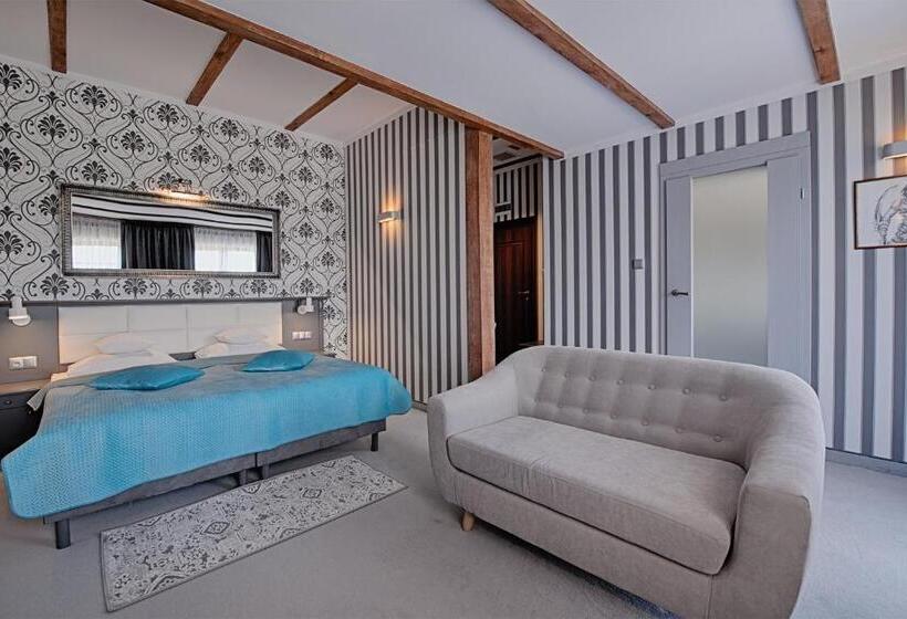 اتاق لوکس با بالکن, żabi Dwór   Hotel   Restauracja   Spa