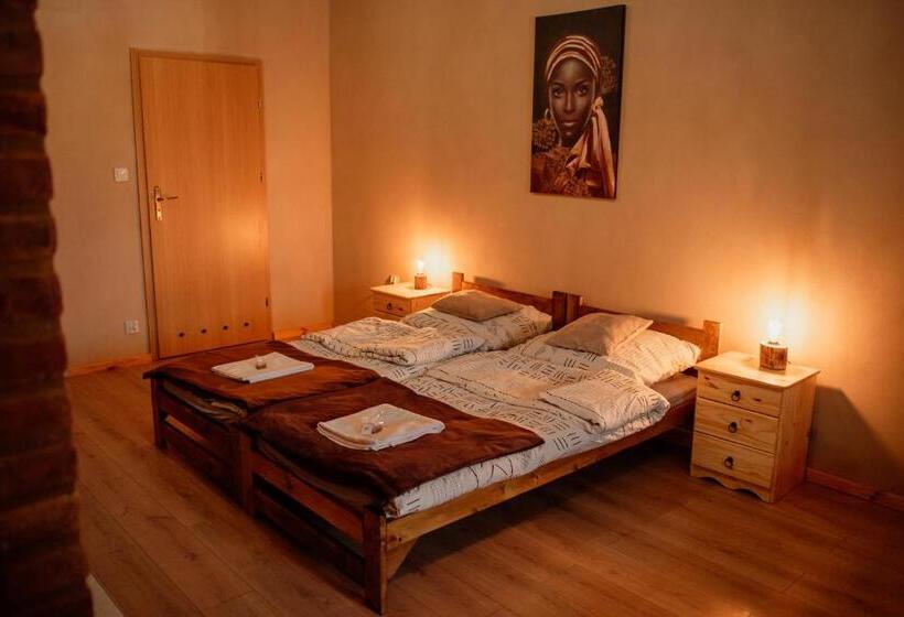 חדר סטנדרט לשלושה, Kacze Bagno   Miejsce Inicjatyw Pozytywnych